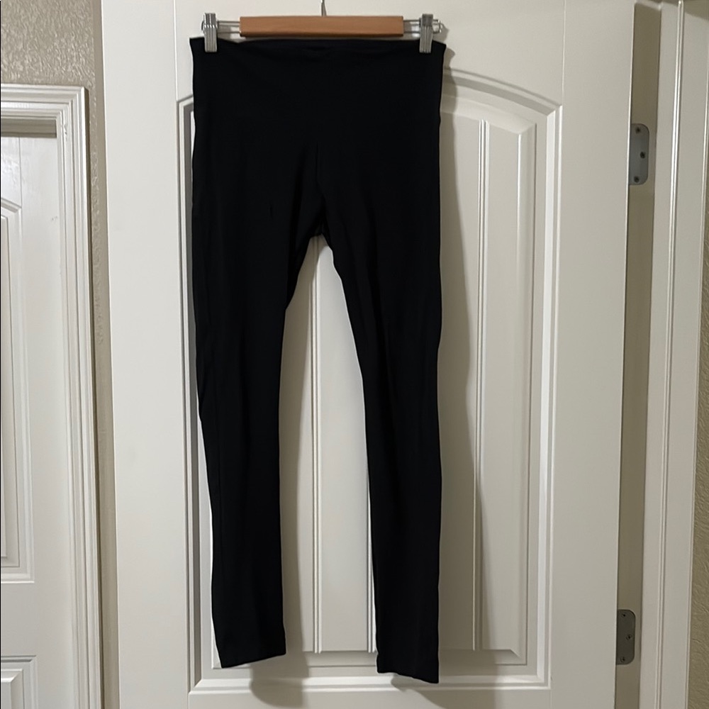 White House Black Market Black Leggings‎